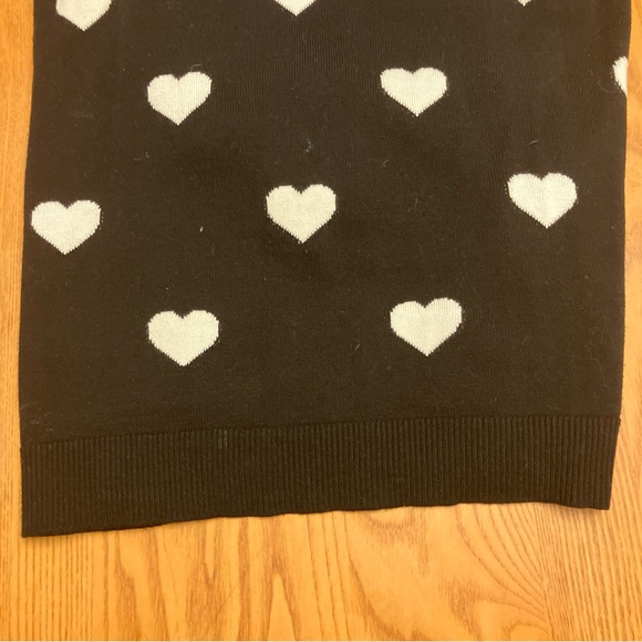 Adrianna Papell Black cotton Sweater with White Heart Design woman’s size large - Picture 6 of 7